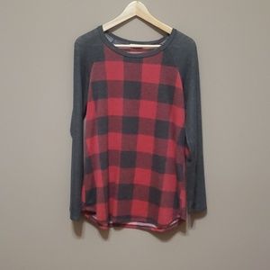 Large long sleeve red/grey plaid top